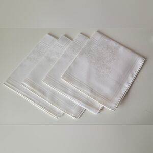 New Vintage Elegant White Linen  Napkins Set of 4